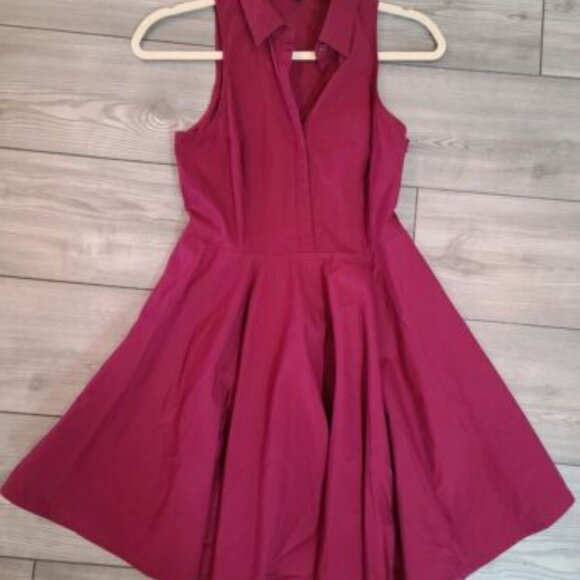 Express maroon button-up fit and flare dress with pockets, size 0 - Picture 2 of 7